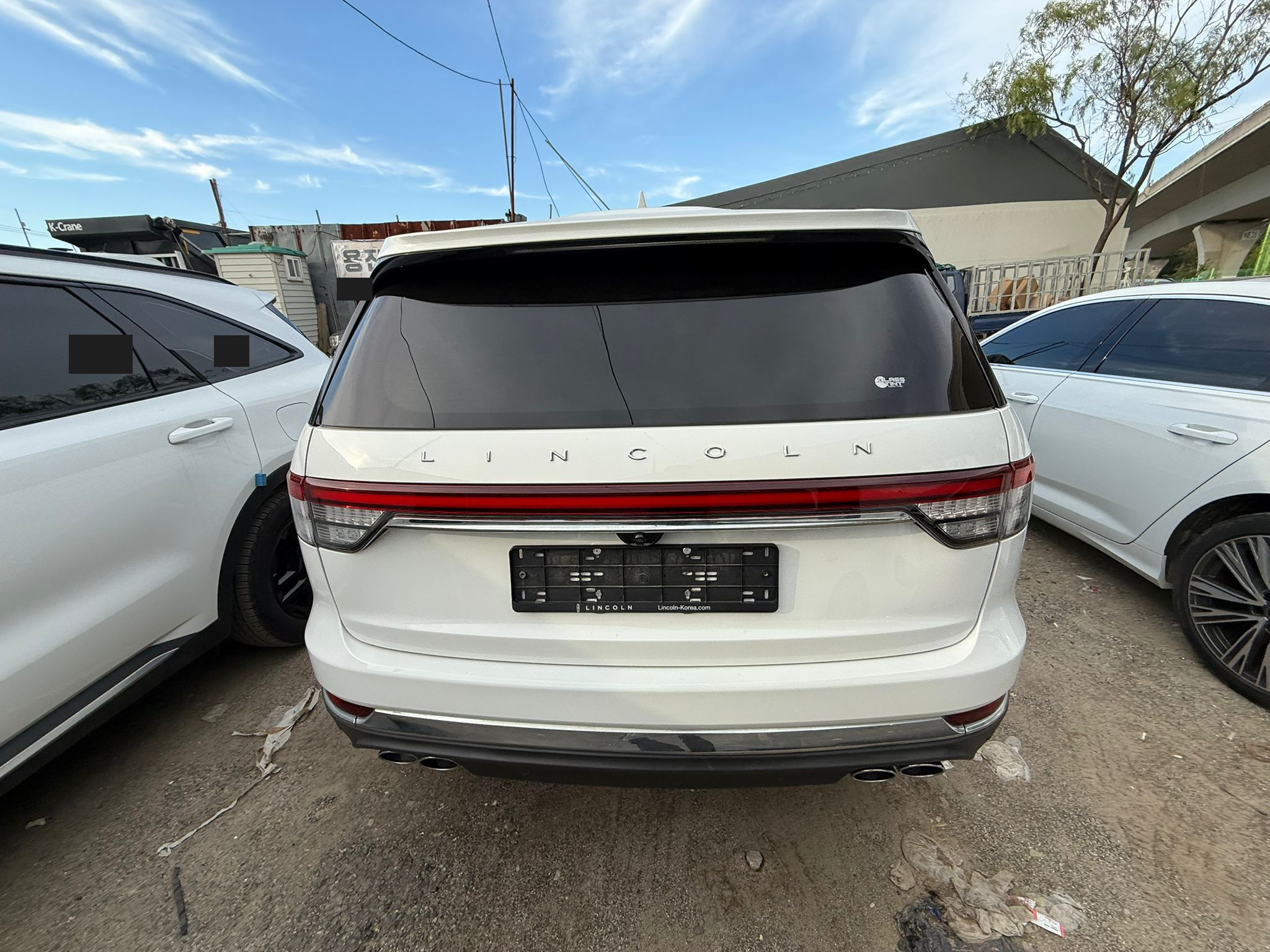 Lincoln Aviator: вид сзади